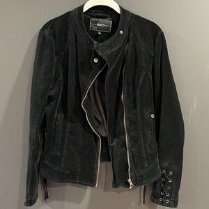 BNCO size 8 velvet Women's Black Jacket